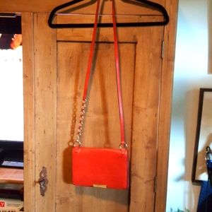 Antonio Melania fall red